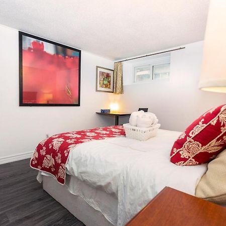 Cozy 3Br 2Bth Lower Unit, A Min To Hwy401, 404 & Dvp Villa Toronto Bagian luar foto