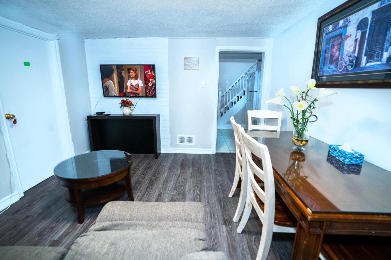 Cozy 3Br 2Bth Lower Unit, A Min To Hwy401, 404 & Dvp Villa Toronto Bagian luar foto